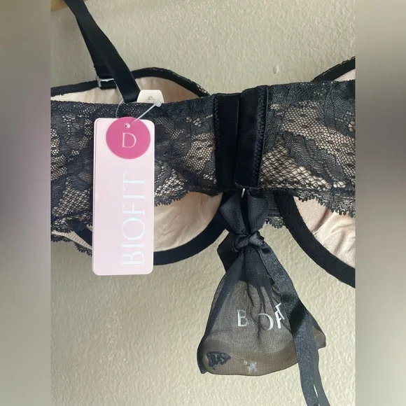 New Victoria’s Secret Biofit Women Bra Black Size 34D